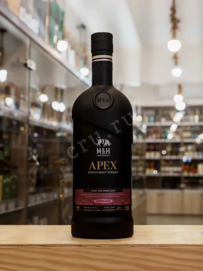 В магазине Крю Профи M & H Apex Single Cask Fortified Red Wine Cask gift box 0.7 л