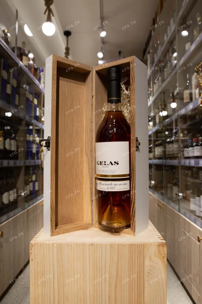 В магазине Крю Профи Gelas 1997 0.7 л