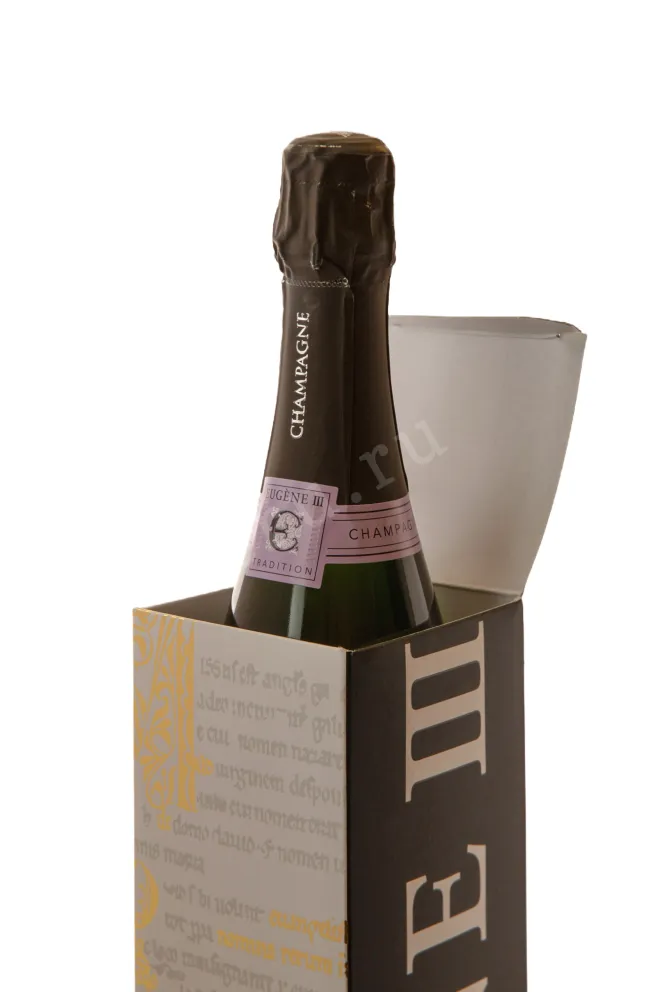 В подарочной коробке Eugene III Tradition gift box 2021 0.75 л
