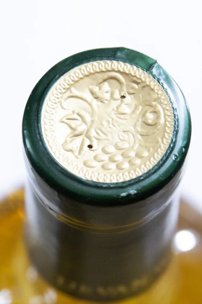 Пробка Ijevan White Semi-Sweet 2022 0.75 л