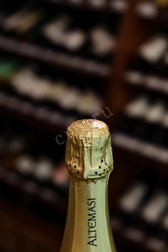 Пробка Altemasi Millesimato Brut 2022 0.75 л