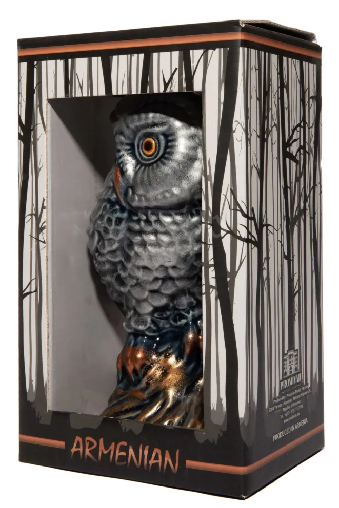 Коньяк Прошян Сова 7 лет в подарочной упаковке  0.5 л