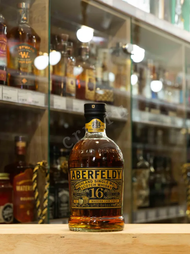 В магазине Крю Профи Aberfeldy 16 Years Old Madeira Cask Finished in gift box 0.7 л