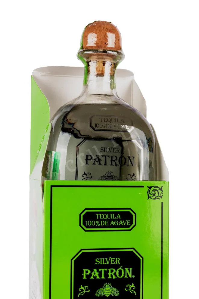 В подарочной коробке Patron Silver in gift box 0.7 л