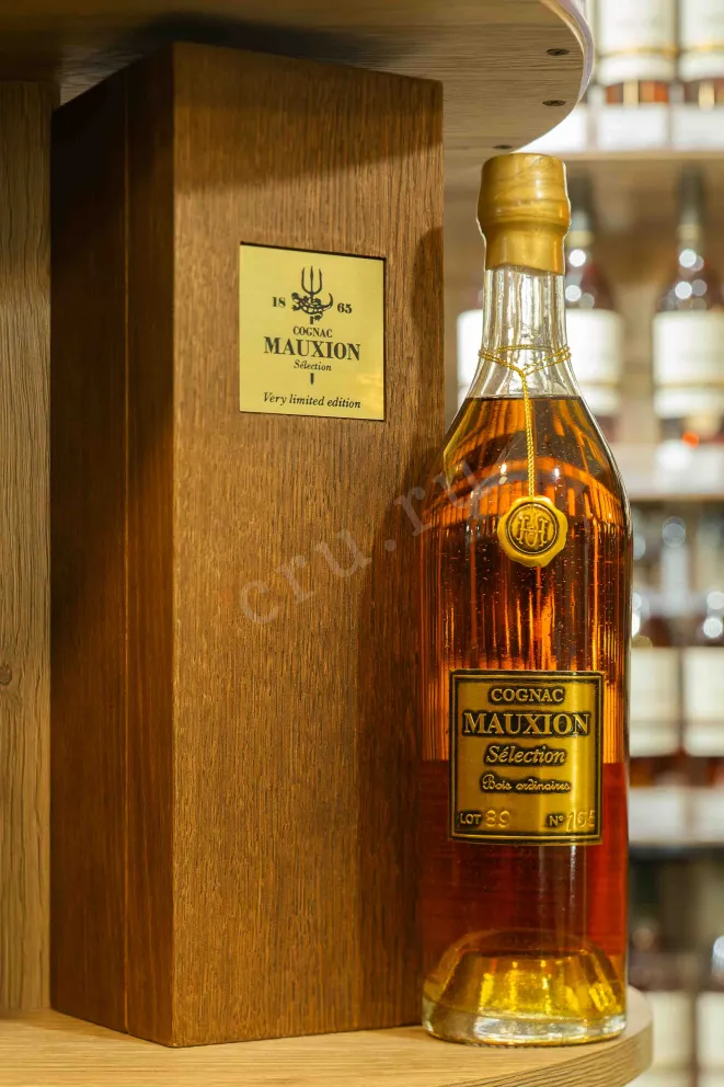 В магазине Крю Профи Mauxion Selection Bois Ordinaires in wooden box 0.7 л