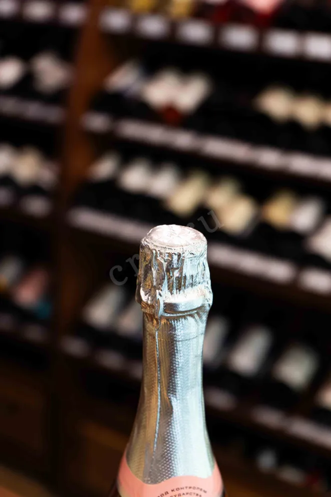 Пробка Soviet Champagne Rose Brut 2022 0.75 л