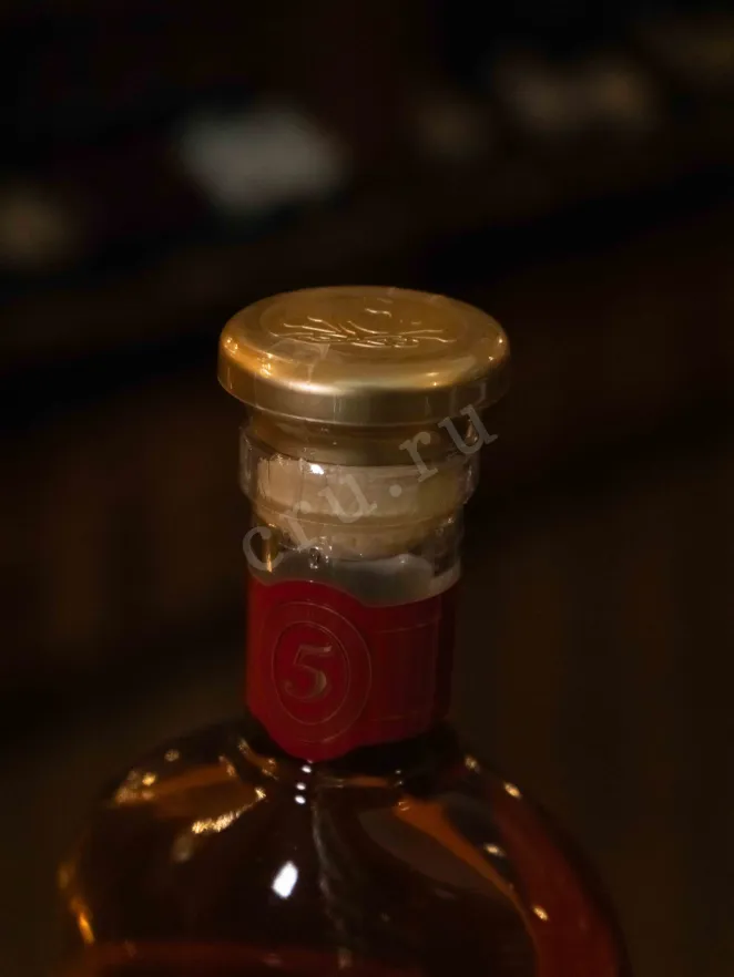 Пробка Bakhchisaray Old Krymskij 5 years 0.5 л