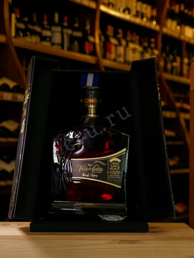В магазине Крю Профи Flor de Cana 25 years gift box 0.75 л