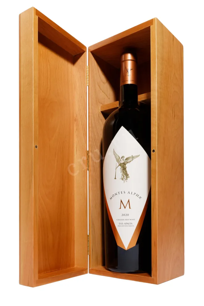 В деревянной коробке Montes Alpha M Apalta DO in wooden box 2020 1.5 л