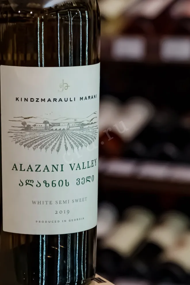 В магазине Крю Профи Kindzmarauli Marani Alazani Valley White 2019 0.75 л