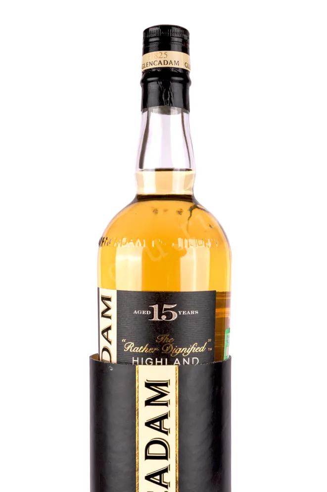 В тубе Glencadam Single Malt Scotch 15 years in tube 0.7 л