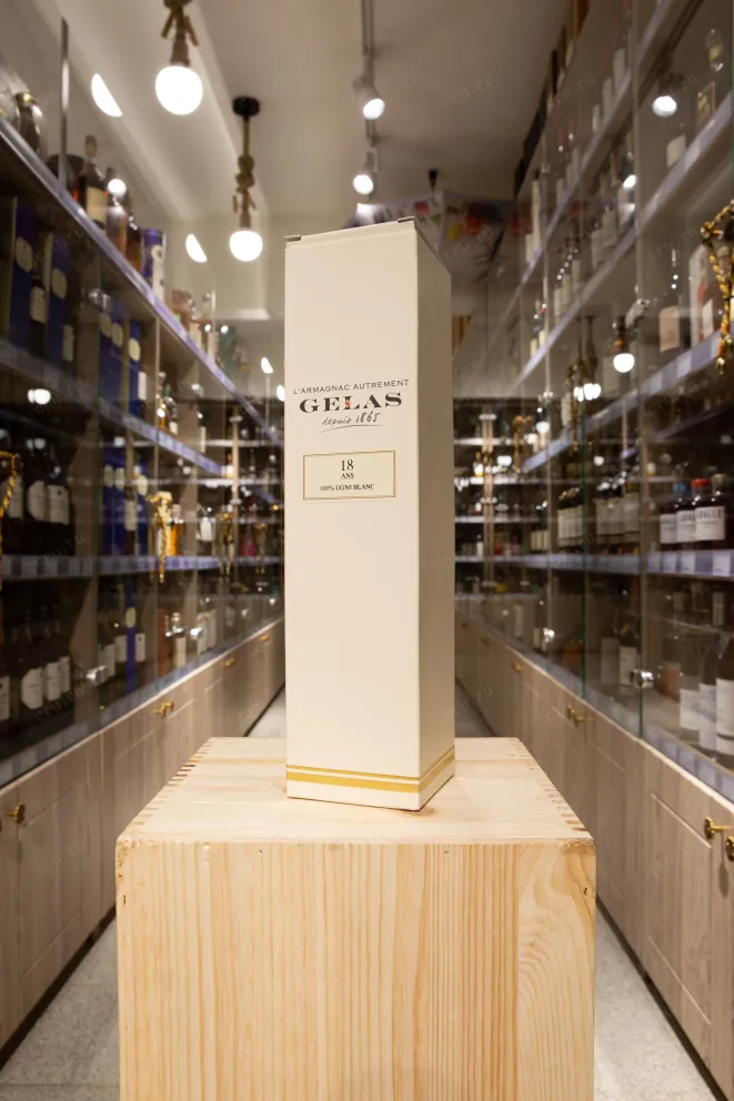 В магазине Крю Профи Maison Gelas Monocepage Ugni Blanche 0.7 л