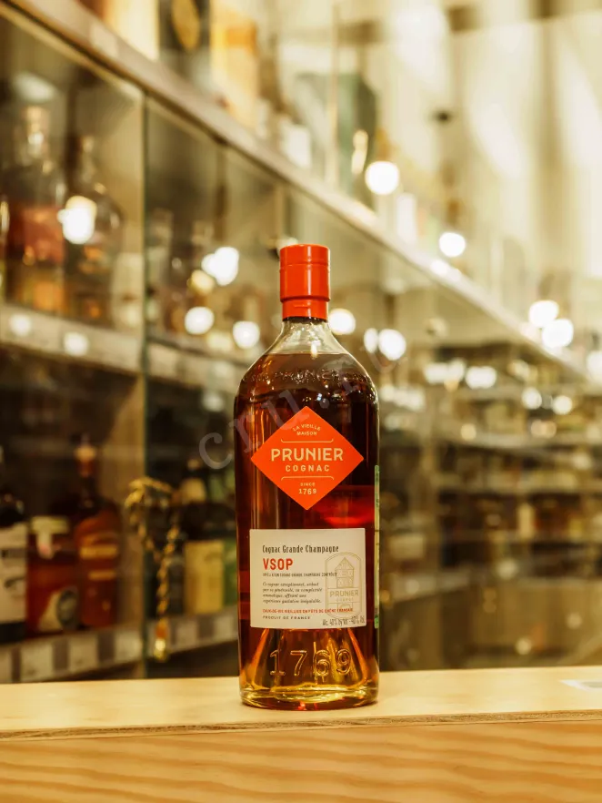 В магазине Крю Профи Prunier VSOP 4 Years Old 0.7 л
