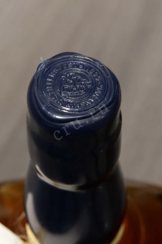 Пробка Kemlya Port Wood in wooden box 0.7 л