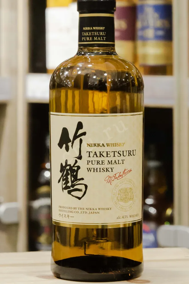 В магазине Крю Профи Nikka Taketsuru Pure Malt gift box 0.7 л