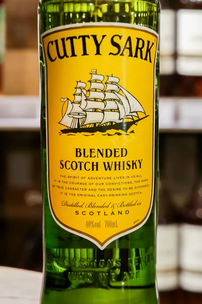 В магазине Крю Профи Cutty Sark 0.7 л