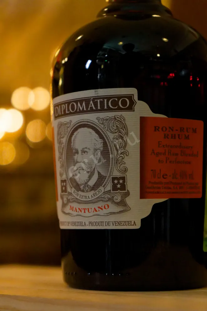 В магазине Крю Профи Botucal Diplomatico Mantuano in tube 0.7 л