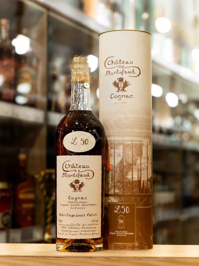 В магазине Крю Профи Chateau de Montifaud Heritage Louis Vallet 50 Years AOC in tube 0.7 л