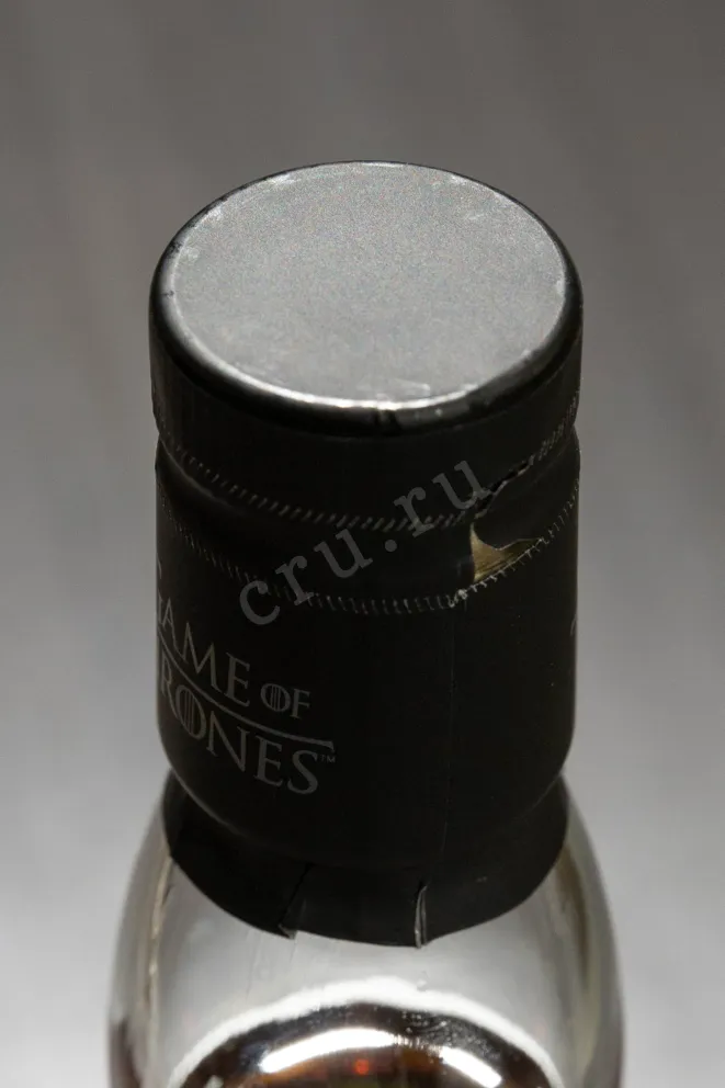 Пробка Lagavulin 9 years Game of Thrones House Lannister in tube 0.7 л