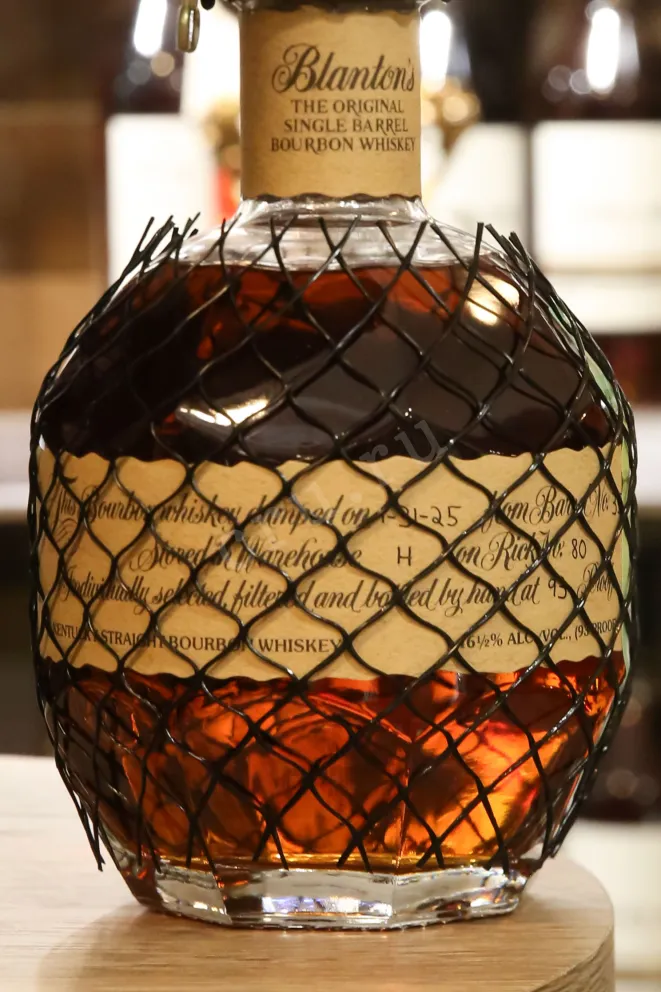 В магазине Крю Профи Blantons Original 0.7 л
