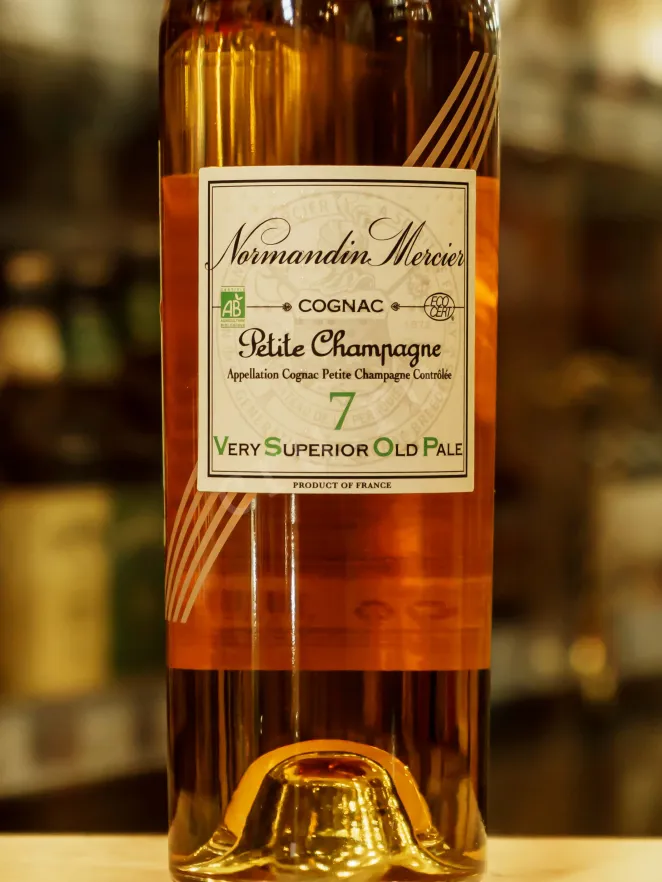 В магазине Крю Профи Normandin-Mercier Petite Champagne VSOP in gift box 0.7 л