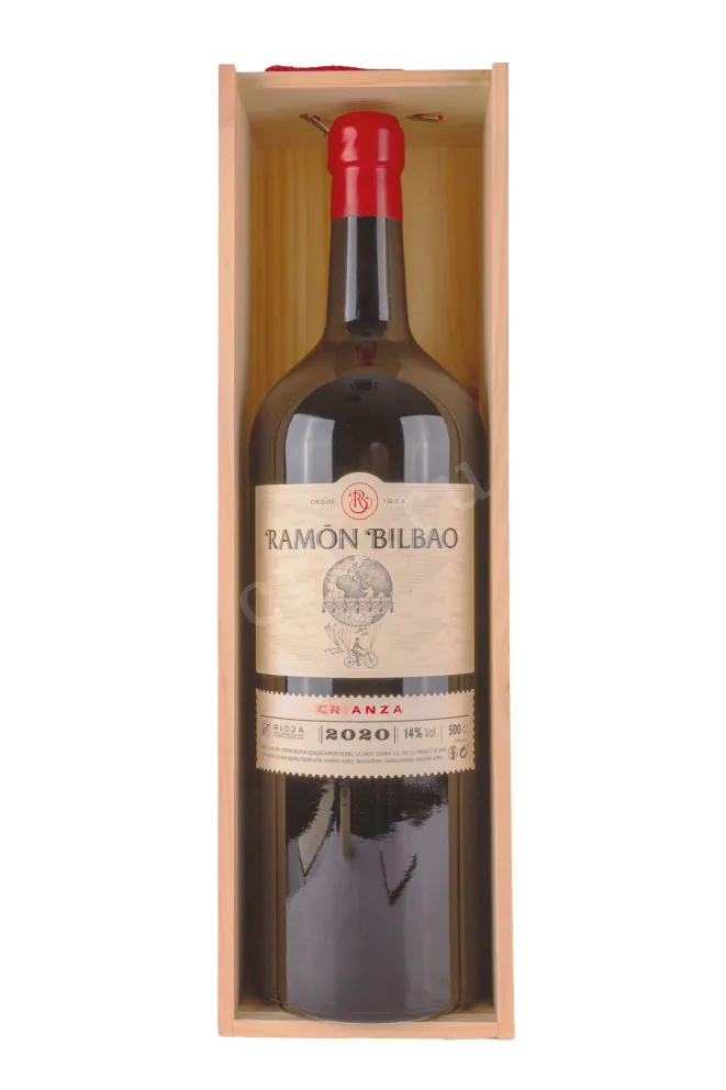 В подарочной коробке Ramon Bilbao Crianza in wooden box 2020 5 л