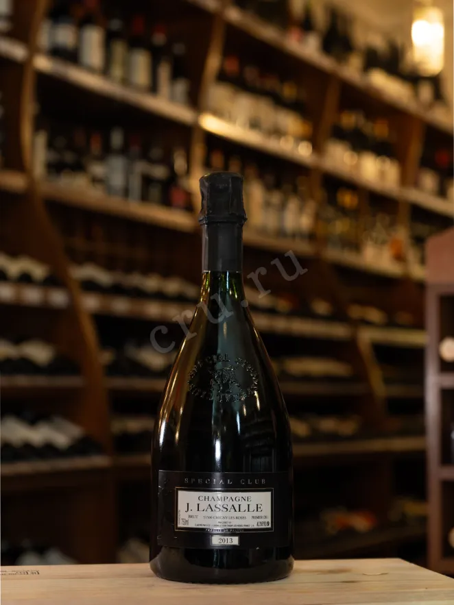 В магазине Крю Профи J. Lassalle Special Club Brut Premier Cru Chigny-Les-Roses gift box 2013 0.75 л