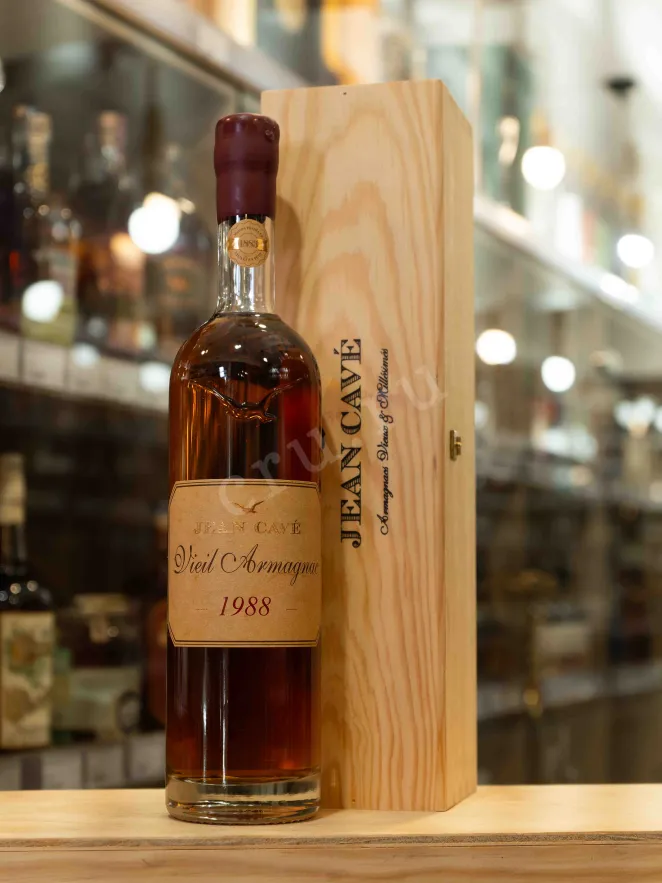 В магазине Крю Профи Jean Cave Vieil Armagnac AOC wooden box 1988 0.7 л