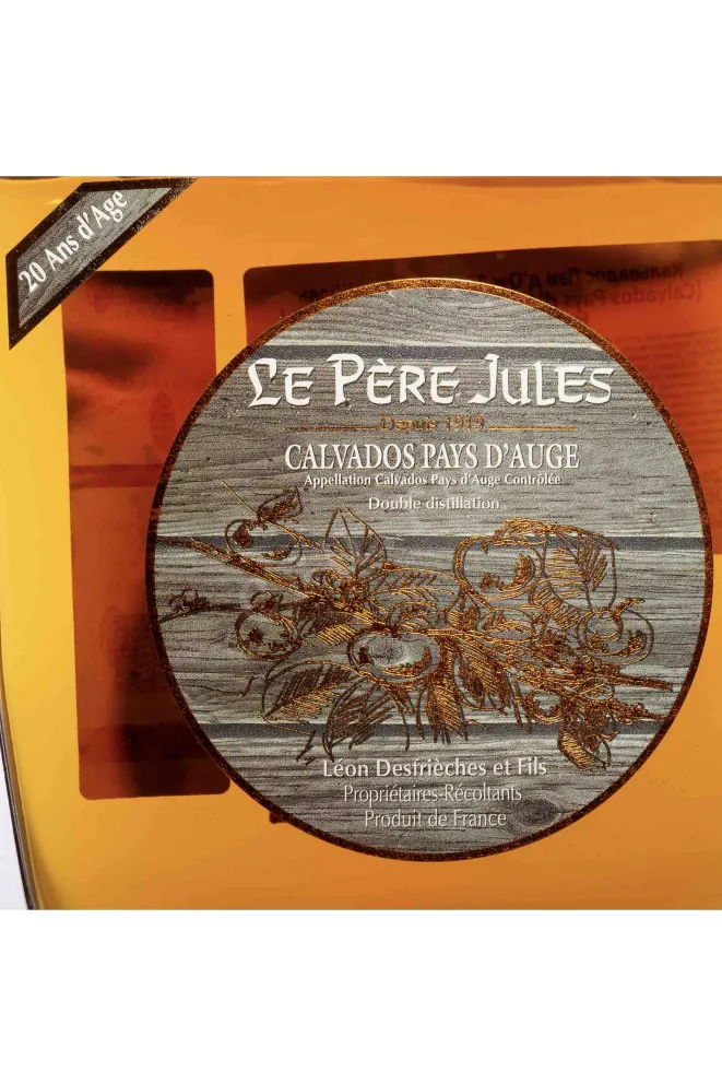 Этикетка Le Pere Jules Pays d'Auge 20 ans in wooden box 0.7 л