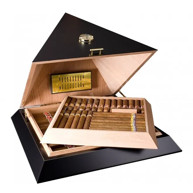 Humidor Adorini "Pyramid L Deluxe" Black 100 Cigars