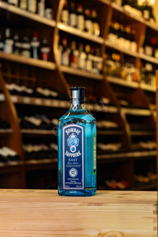 В магазине Крю Профи Bombay Sapphire East 0.7 л