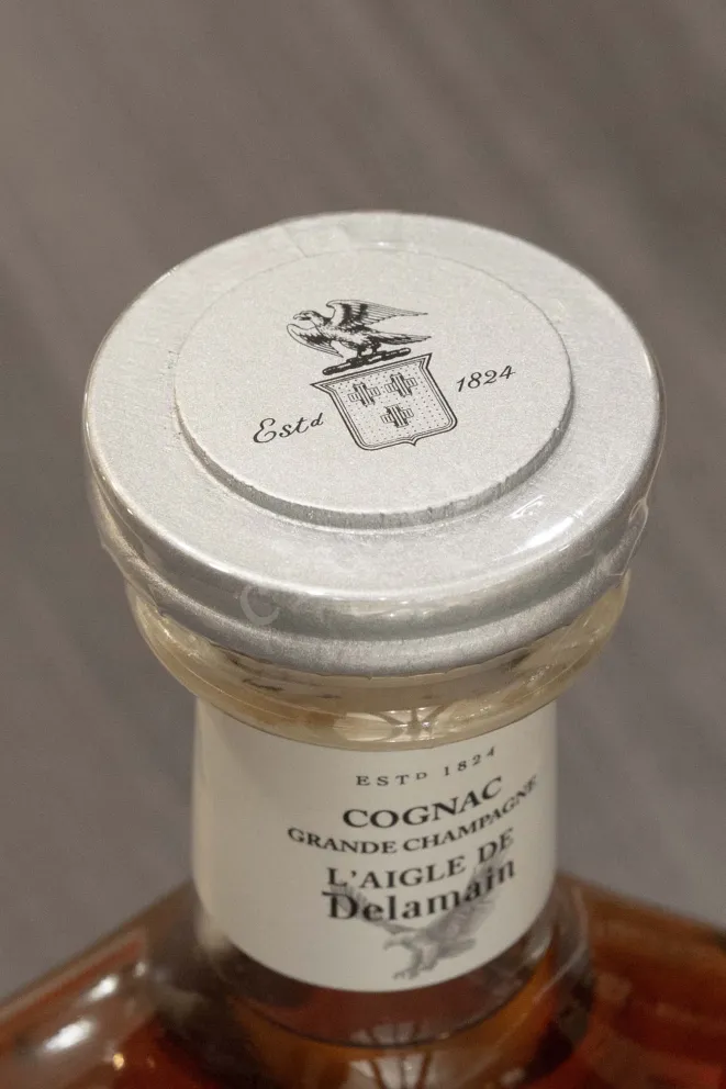 Пробка L Aigle de Delamain XO Premier Cru in gift box 0.7 л