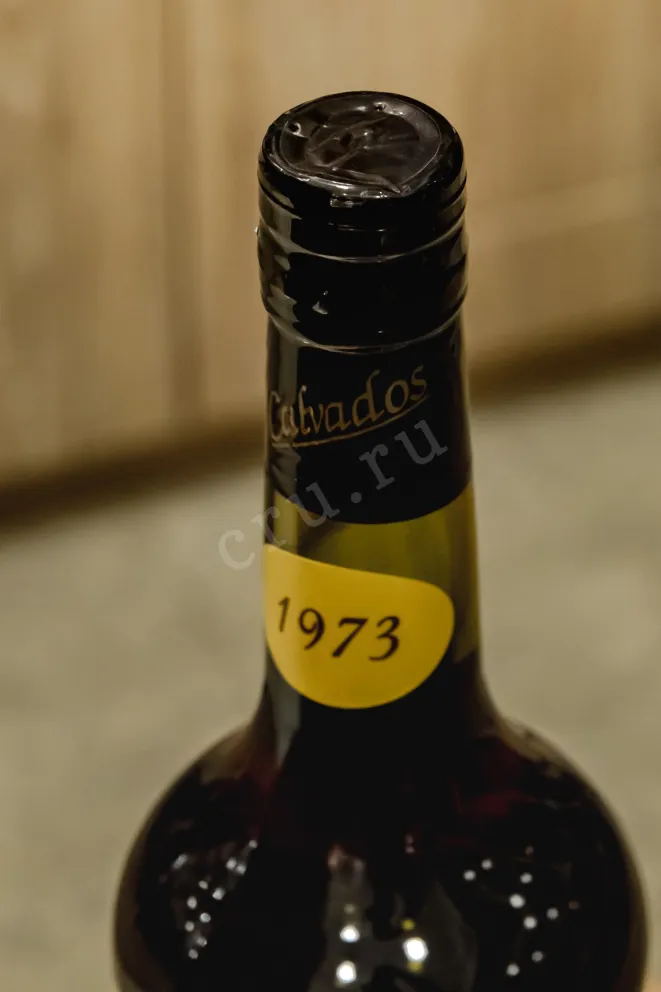 Пробка Domaine du Manoir du Montreuil Calvados Pays dAuge 1973 0.7 л