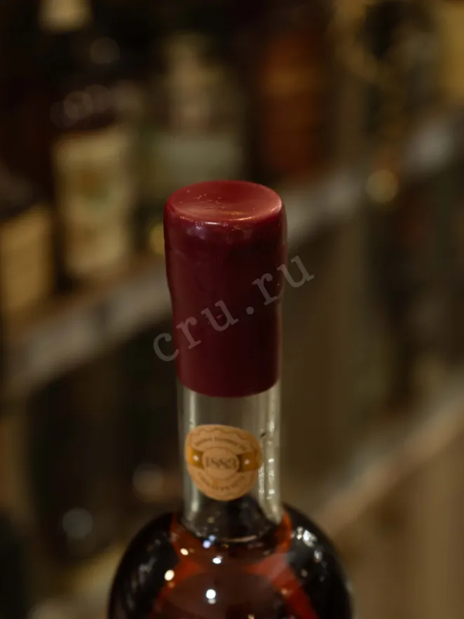 Пробка Jean Cave Vieil Armagnac AOC wooden box 1984 0.7 л