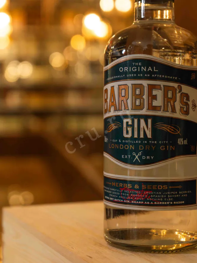 В магазине Крю Профи Barber's London Dry  0.7 л