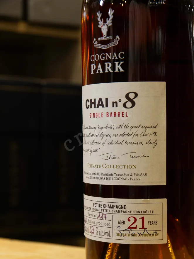 В магазине Крю Профи Park Chai N°8 Single Barrel aged 21 years gift box 0.7 л