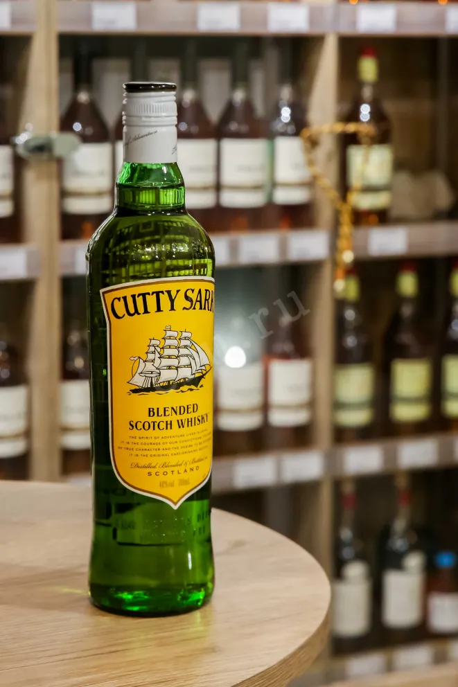 В магазине Крю Профи Cutty Sark 0.7 л