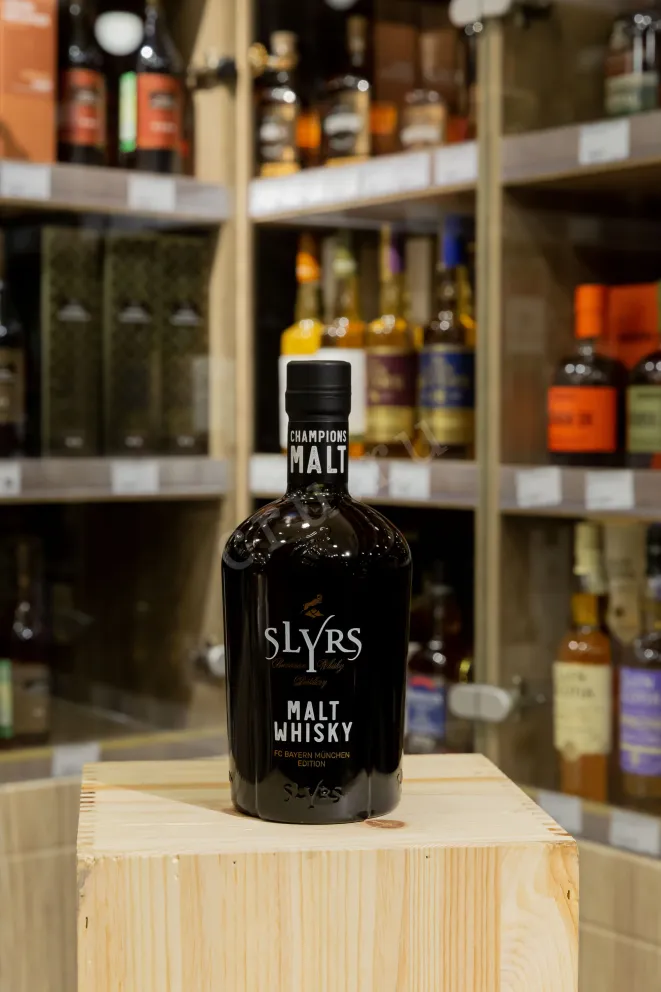 В магазине Крю Профи Slyrs Champions Malt FC Bayern Munich Edition in gift box 0.7 л