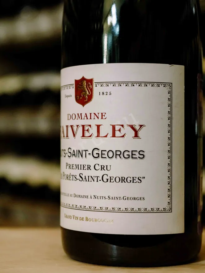 В магазине Крю Профи Domaine Faiveley Nuits St Georges 1 er Cru Les Porets St Georges 2016 0.75 л