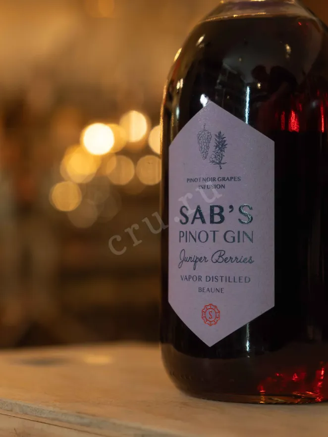 В магазине Крю Профи Sab's Pinot Gin 0.5 л