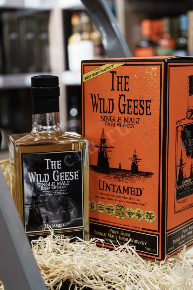 Виски The Wild Geese Single Malt gift box  0.7 л