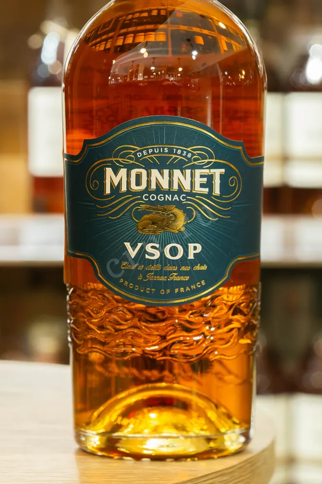 В магазине Крю Профи Monnet VSOP 0.7 л