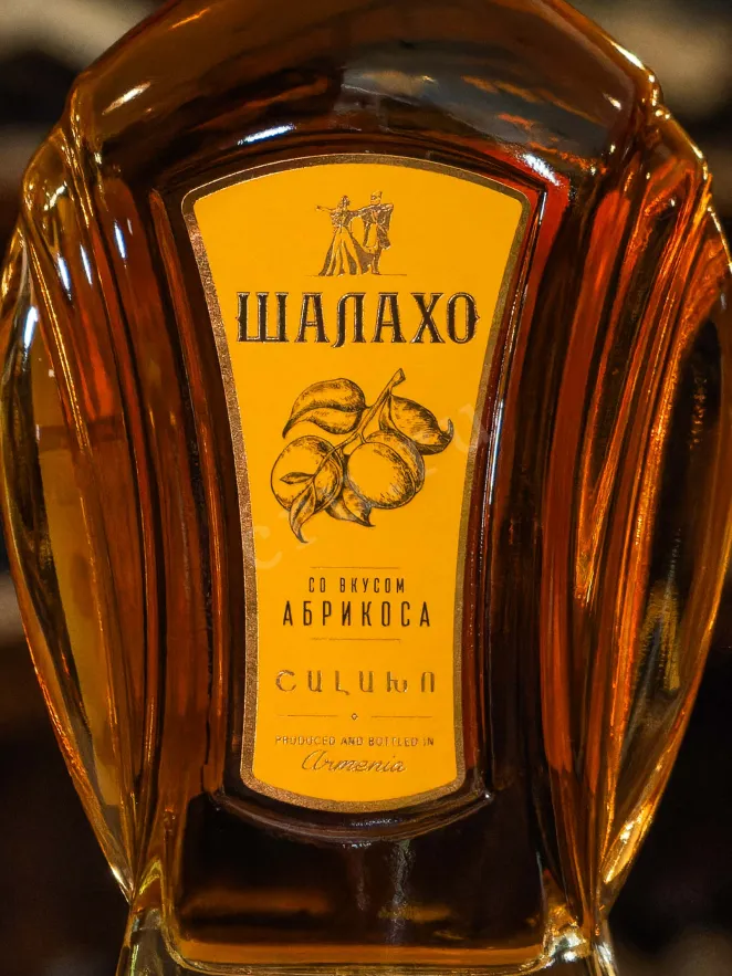 В магазине Крю Профи Shalaho Apricot 7 Years Old 0.5 л