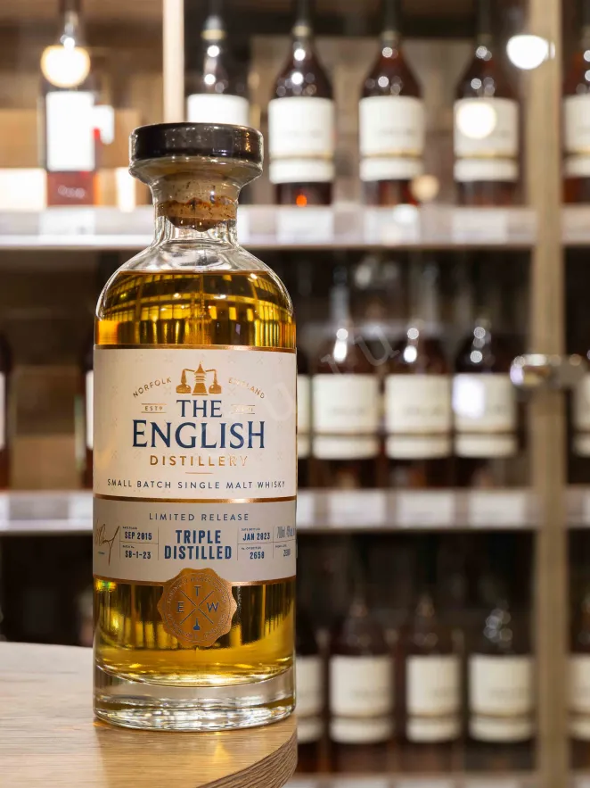 В магазине Крю Профи English Small Batch Release Triple Distilled gift box 0.7 л