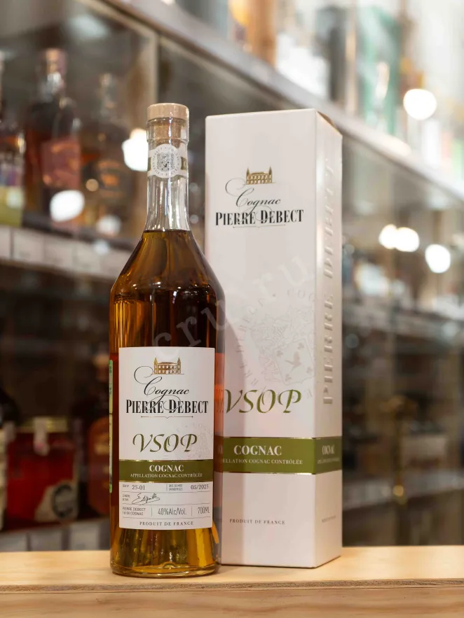 В магазине Крю Профи Pierre Debect VSOP in gift box 0.7 л
