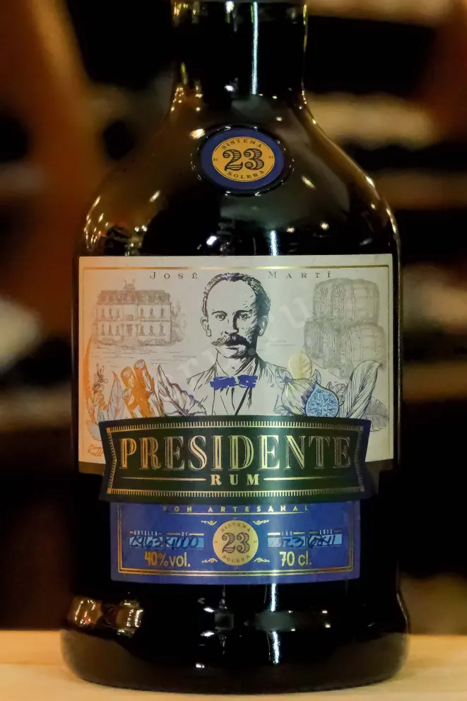 В магазине Крю Профи Oliver Presidente Marti 23 years gift box 0.7 л