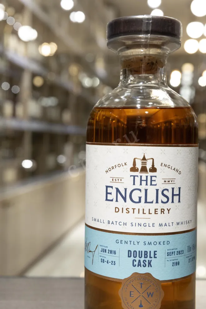 В магазине Крю Профи English Gently Smoked Double Cask Single Malt in gift box 0.7 л