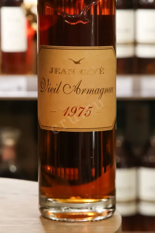 В магазине Крю Профи Jean Cave Vieil Armagnac AOC wooden box 1975 0.7 л