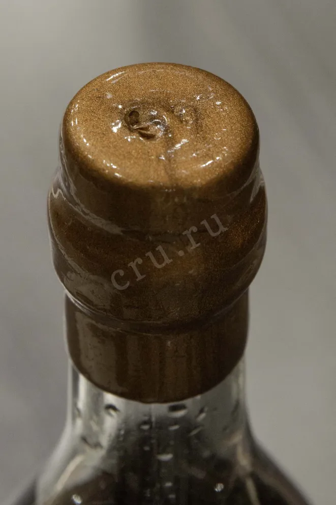 Пробка Mauxion Selection Multi Crus in wooden box 0.7 л