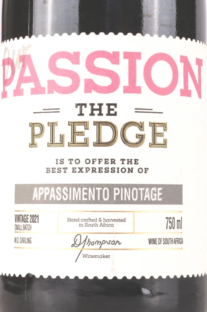 Этикетка The Pledge Our Passion Appassimento Pinotage 2021 0.75 л